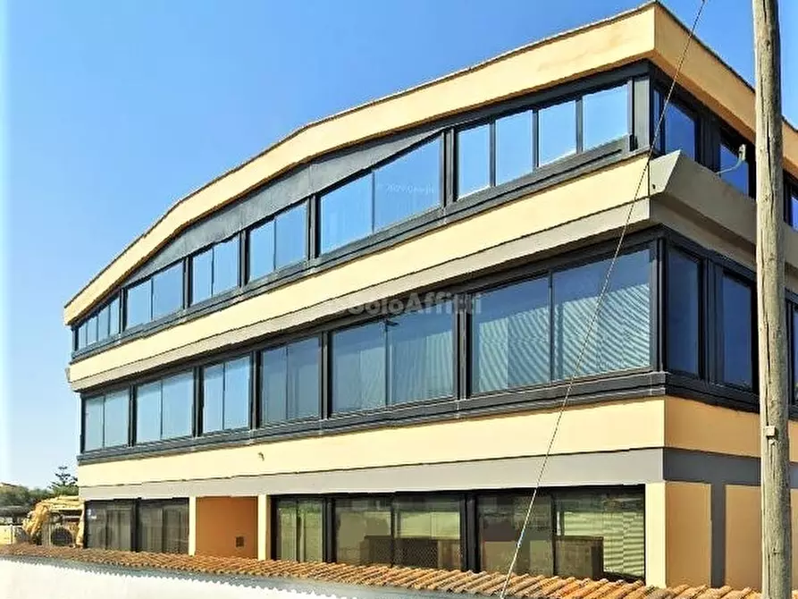 ufficio in affitto a Fiumicino in zona Isola Sacra