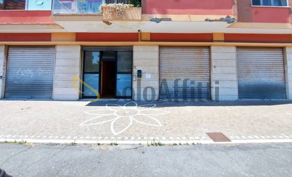 locale commerciale in affitto a Fiumicino in zona Isola Sacra
