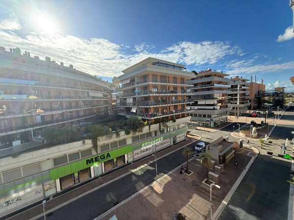 appartamento in affitto a Fiumicino in zona Isola Sacra