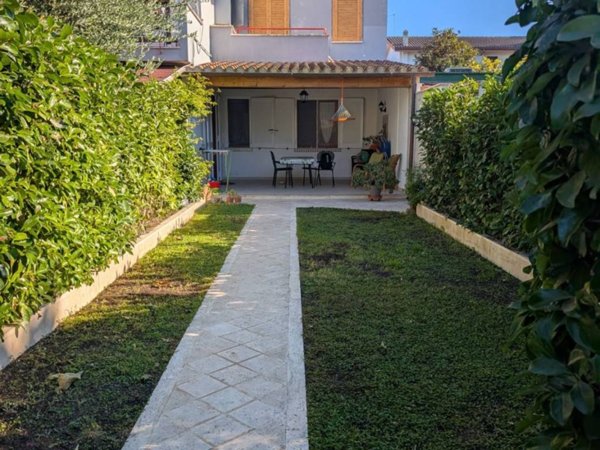 appartamento in affitto a Fiumicino in zona Fregene