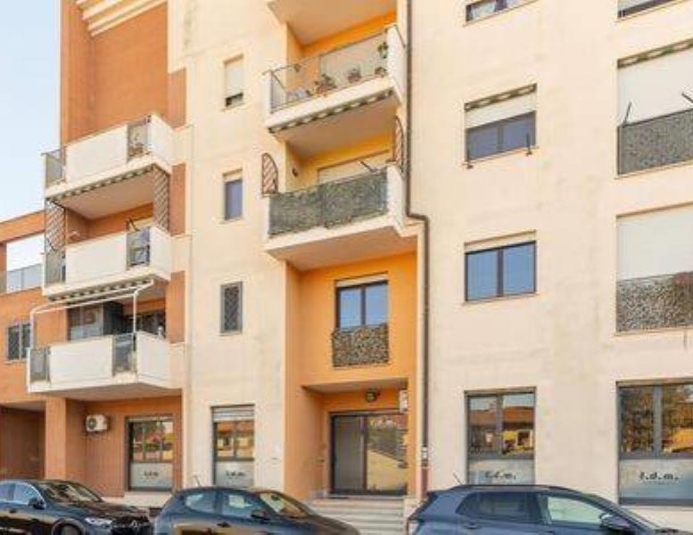 locale commerciale in affitto a Fiumicino