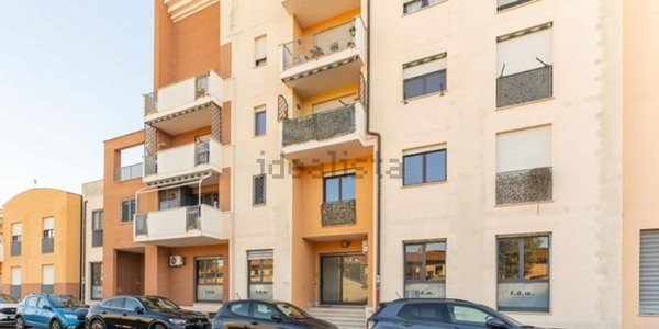 locale commerciale in affitto a Fiumicino