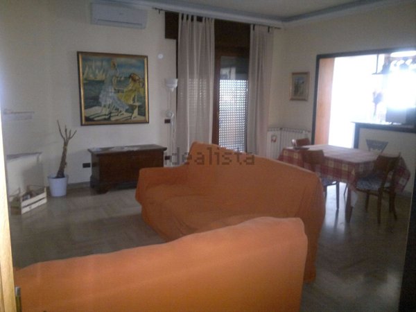 appartamento in affitto a Fiumicino in zona Isola Sacra