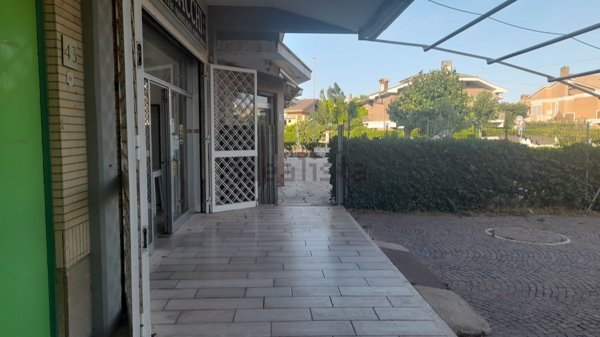 locale commerciale in affitto a Fiumicino