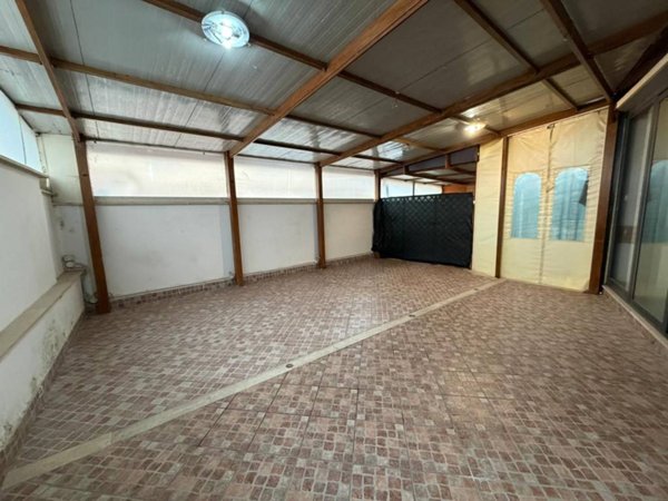 locale di sgombero in affitto a Fiumicino in zona Isola Sacra