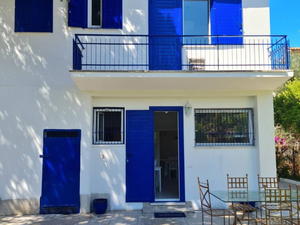 casa indipendente in affitto a Fiumicino in zona Fregene