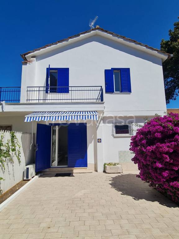 casa indipendente in affitto a Fiumicino in zona Fregene