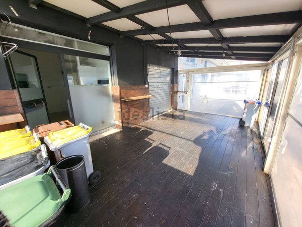 locale commerciale in affitto a Fiumicino in zona Isola Sacra