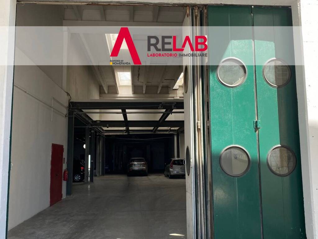 locale commerciale in affitto a Fiumicino in zona Isola Sacra