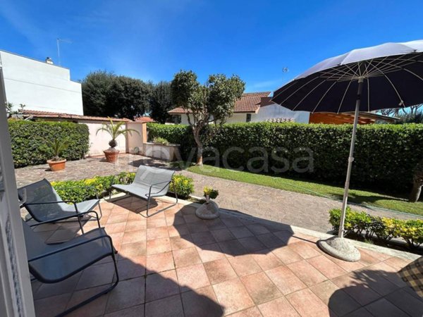 casa indipendente in affitto a Fiumicino in zona Fregene