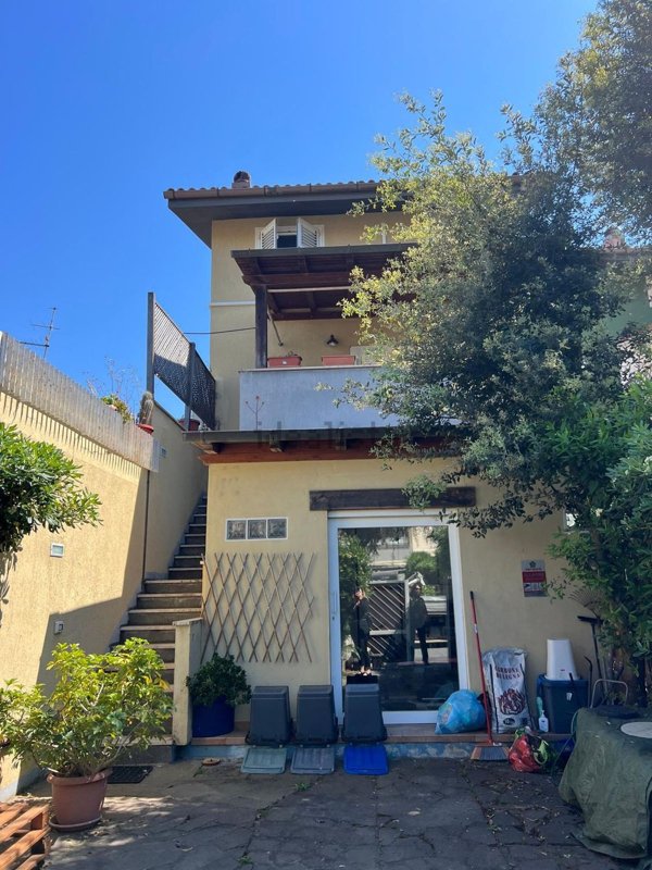 casa indipendente in affitto a Fiumicino in zona Fregene