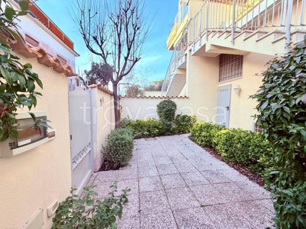 appartamento in affitto a Fiumicino in zona Fregene