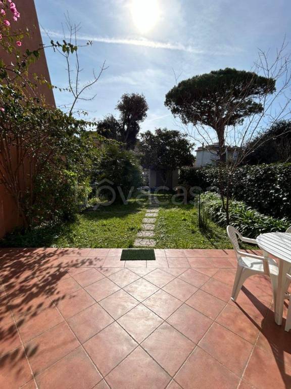 casa indipendente in affitto a Fiumicino in zona Fregene