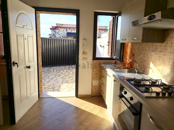 appartamento in affitto a Fiumicino in zona Isola Sacra