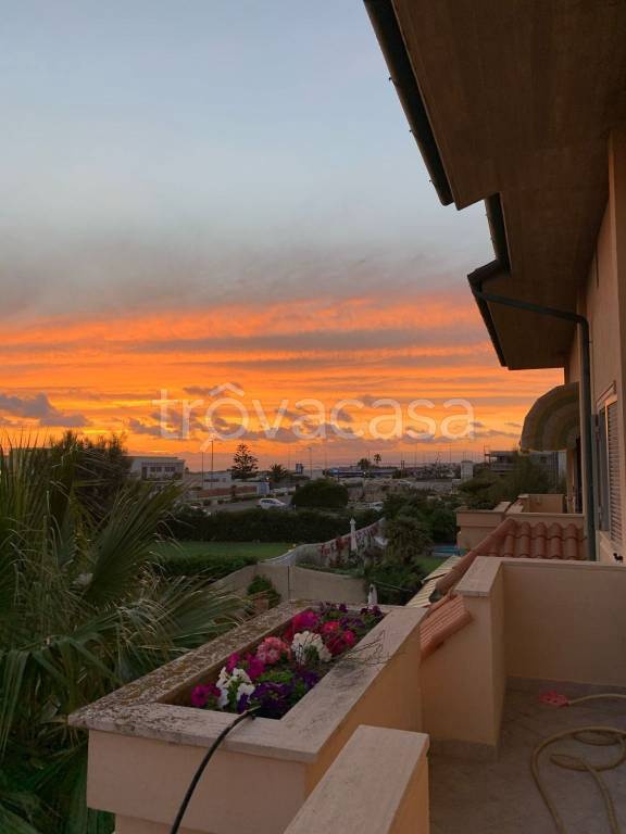 casa indipendente in affitto a Fiumicino in zona Fregene