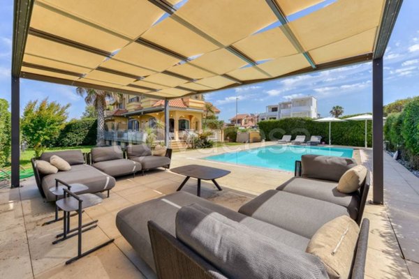 casa indipendente in affitto a Fiumicino in zona Fregene