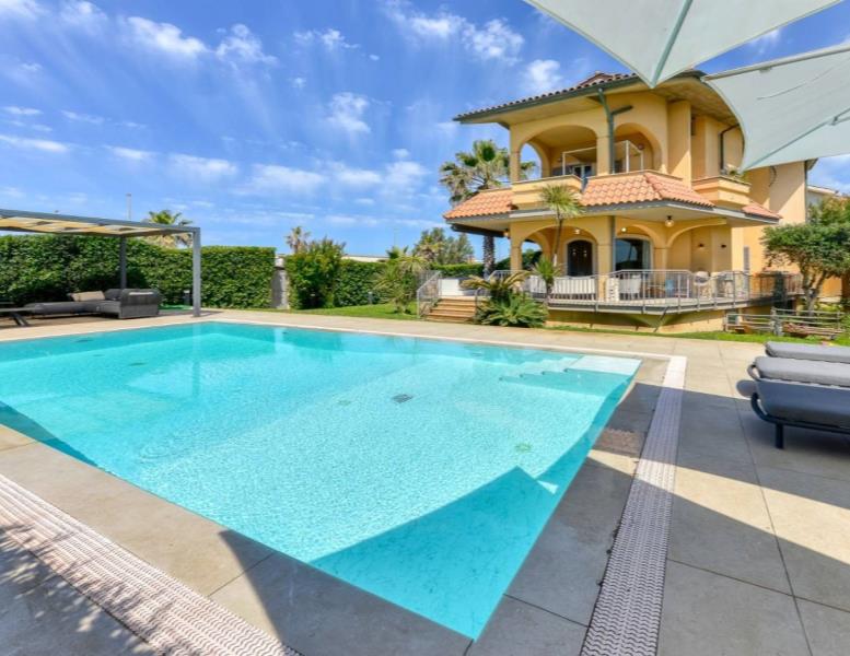 casa indipendente in affitto a Fiumicino in zona Fregene