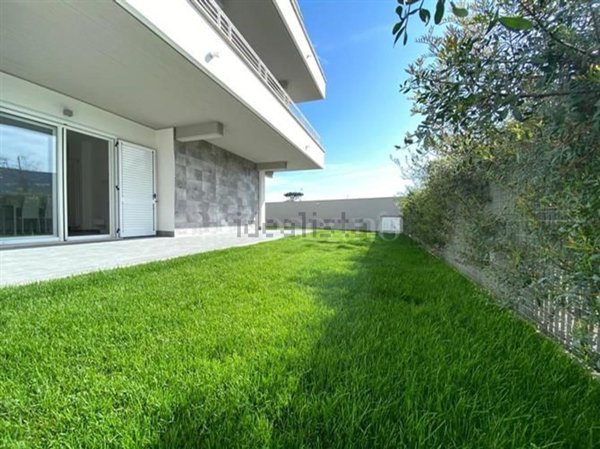 appartamento in affitto a Fiumicino in zona Fregene