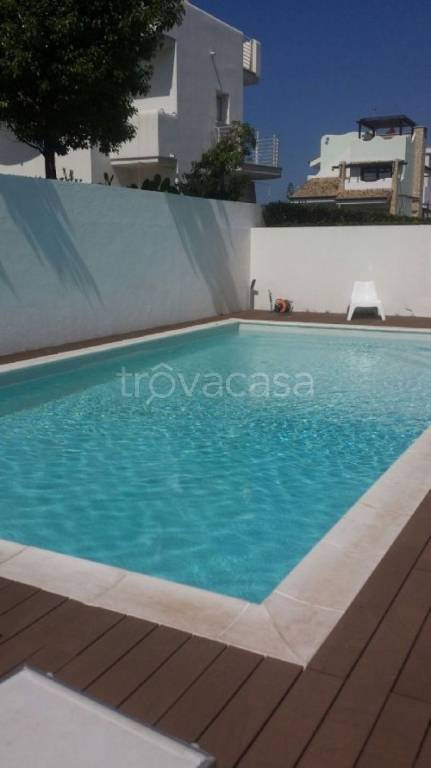 casa indipendente in affitto a Fiumicino in zona Fregene