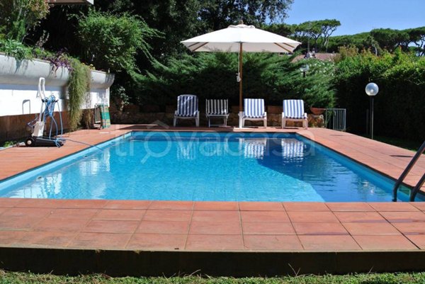 casa indipendente in affitto a Fiumicino in zona Fregene