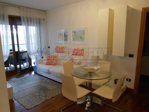 appartamento in affitto a Fiumicino in zona Isola Sacra