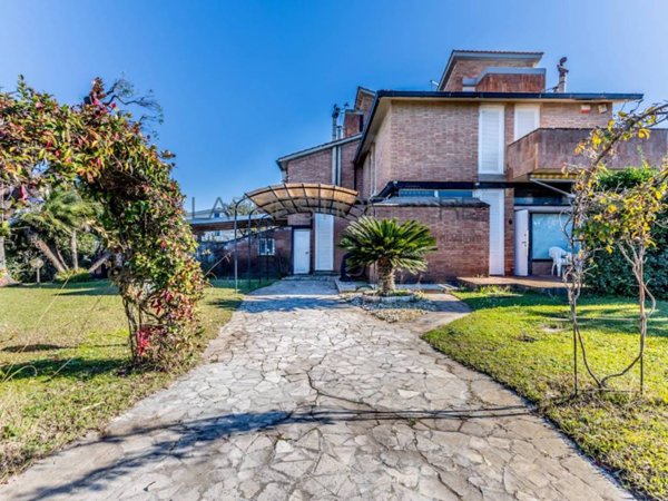 casa indipendente in affitto a Fiumicino in zona Fregene