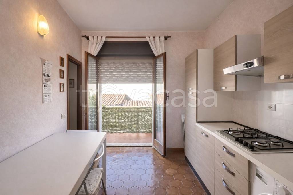 appartamento in affitto a Fiumicino in zona Isola Sacra