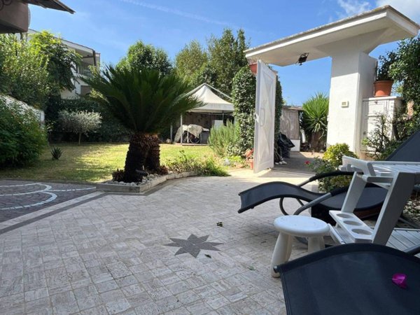 appartamento in affitto a Fiumicino in zona Fregene