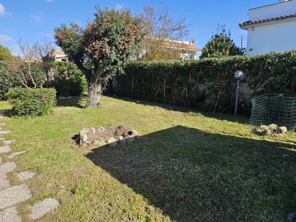 casa indipendente in affitto a Fiumicino in zona Isola Sacra