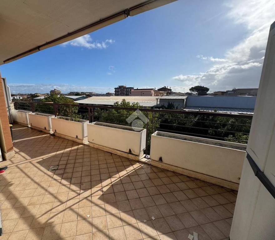 appartamento in affitto a Fiumicino in zona Isola Sacra