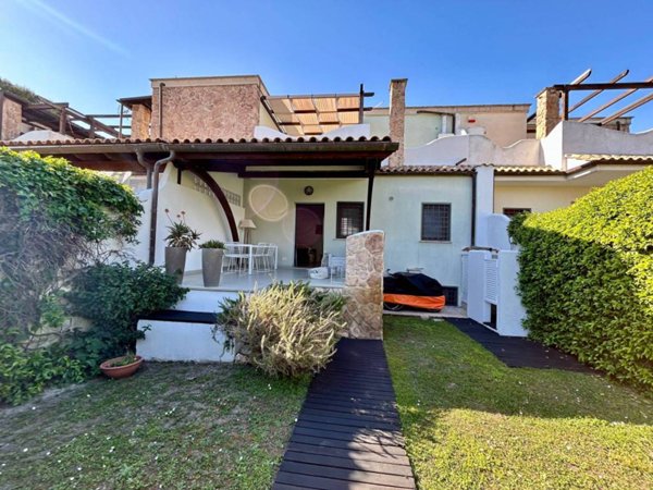 casa indipendente in affitto a Fiumicino in zona Fregene