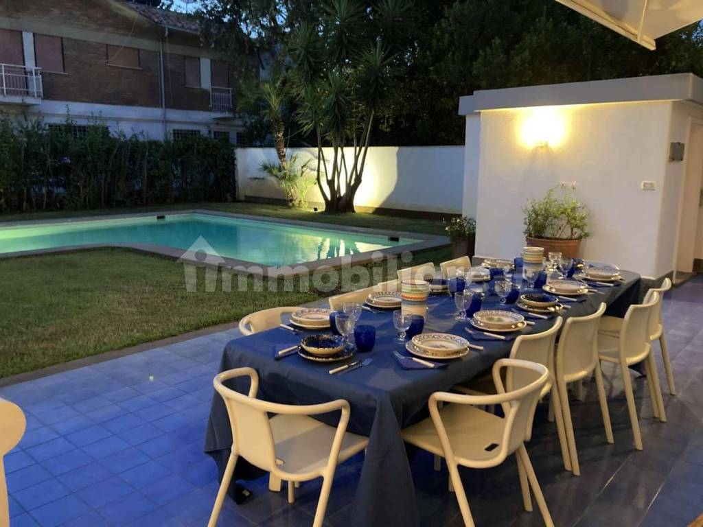 casa indipendente in affitto a Fiumicino in zona Fregene