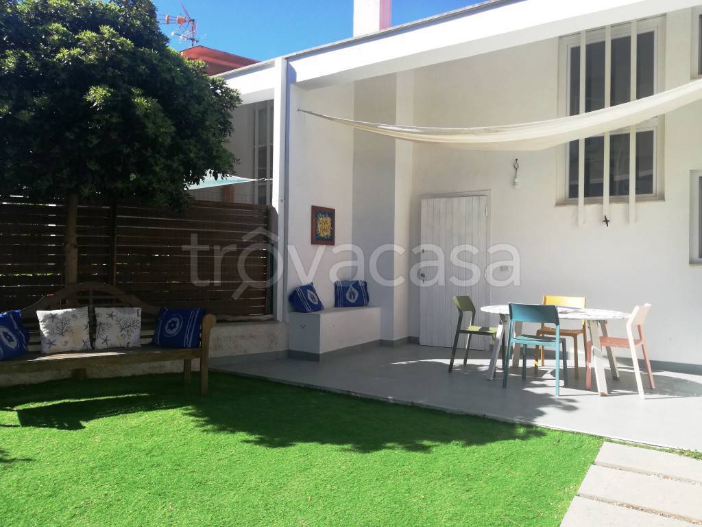 casa indipendente in affitto a Fiumicino in zona Fregene