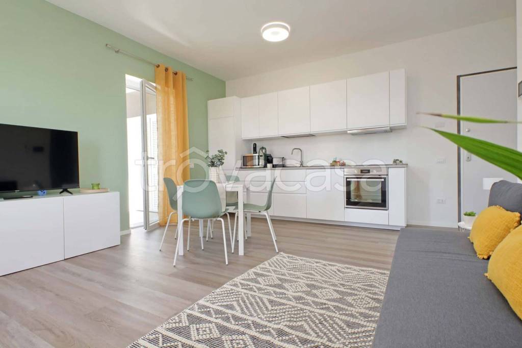 appartamento in affitto a Fiumicino in zona Isola Sacra