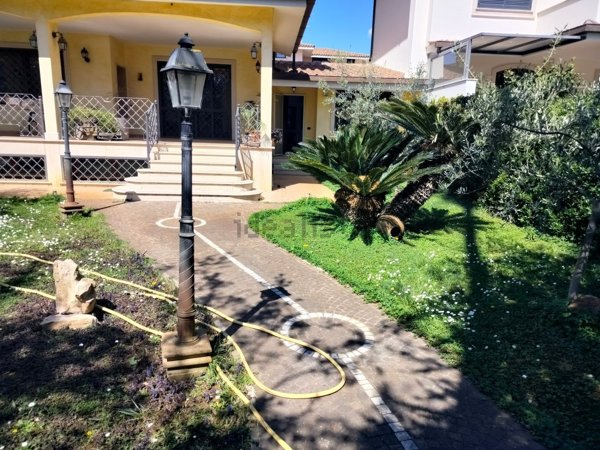 appartamento in affitto a Fiumicino in zona Fregene