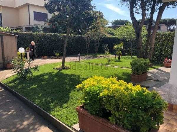 casa indipendente in affitto a Fiumicino in zona Fregene