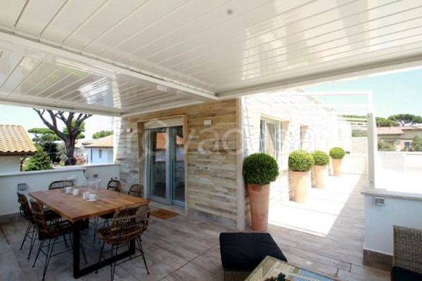 appartamento in affitto a Fiumicino in zona Fregene