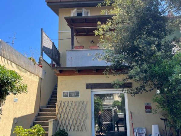 casa indipendente in affitto a Fiumicino in zona Fregene