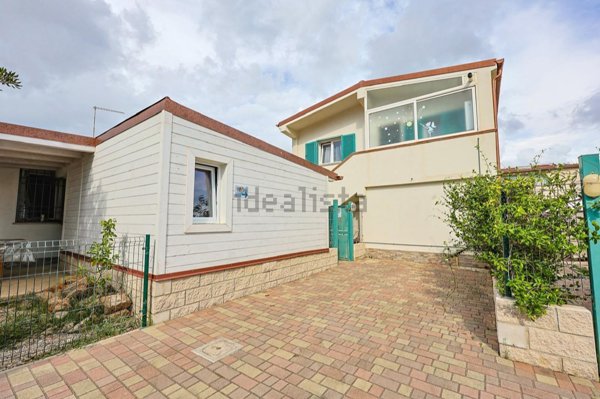 casa indipendente in affitto a Fiumicino in zona Focene