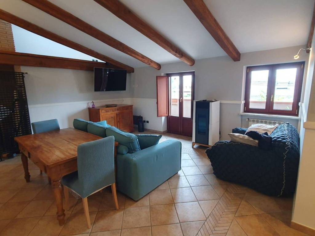 appartamento in affitto a Fiumicino in zona Isola Sacra