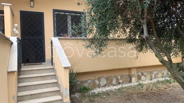 casa indipendente in affitto a Fiumicino in zona Isola Sacra