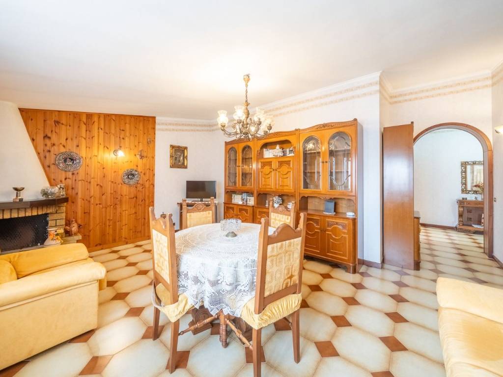 appartamento in affitto a Fiumicino in zona Isola Sacra