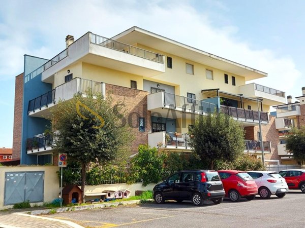 appartamento in affitto a Fiumicino in zona Isola Sacra