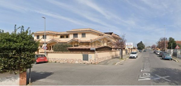 appartamento in affitto a Fiumicino in zona Isola Sacra