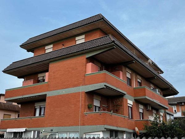 appartamento in affitto a Fiumicino in zona Isola Sacra