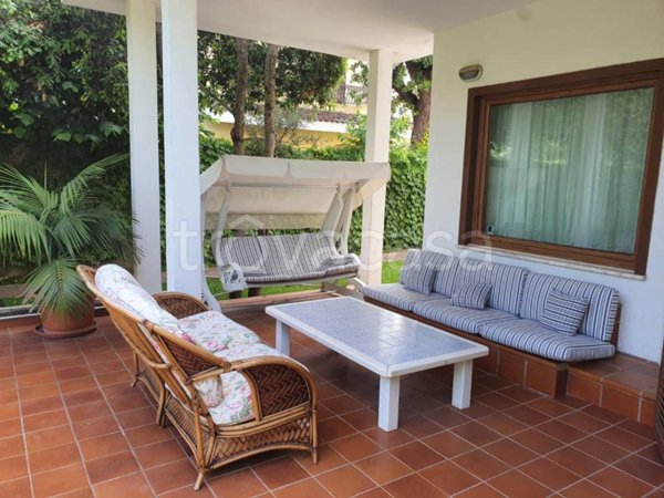 casa indipendente in affitto a Fiumicino in zona Fregene