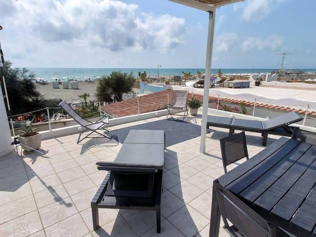 casa indipendente in affitto a Fiumicino in zona Fregene