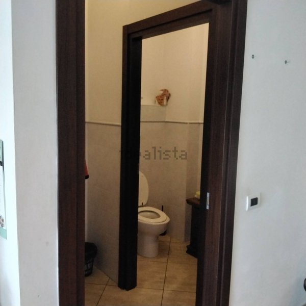 locale commerciale in affitto a Fiumicino