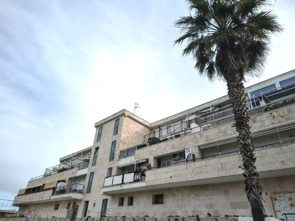 appartamento in affitto a Fiumicino in zona Isola Sacra