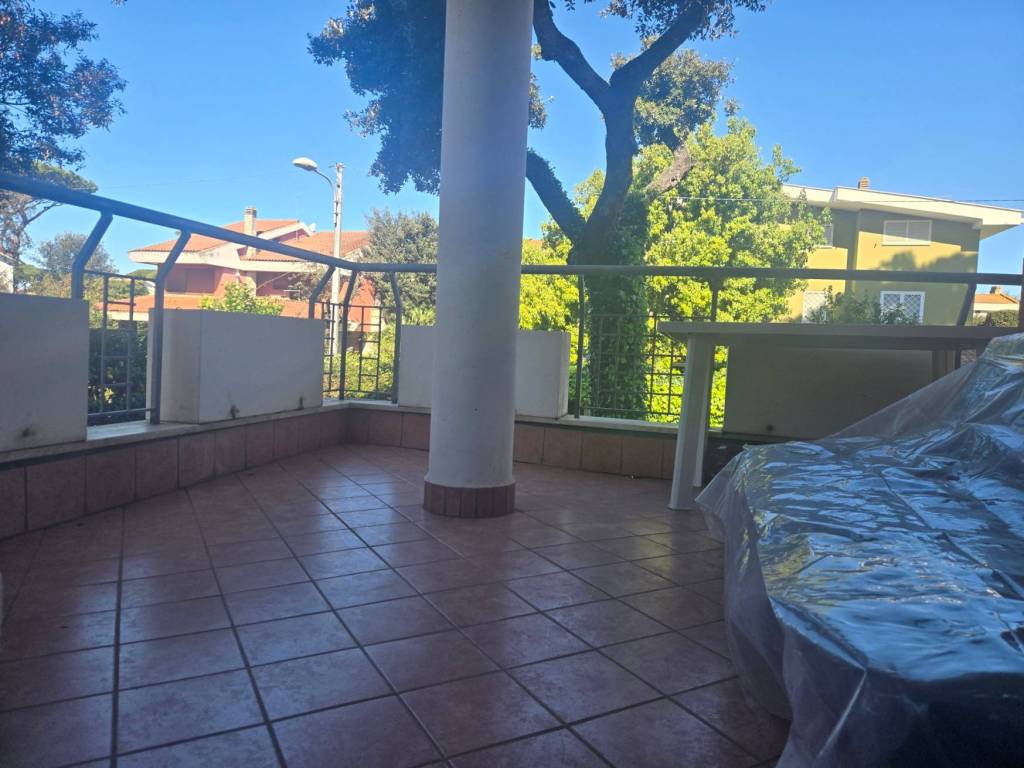 appartamento in affitto a Fiumicino in zona Fregene